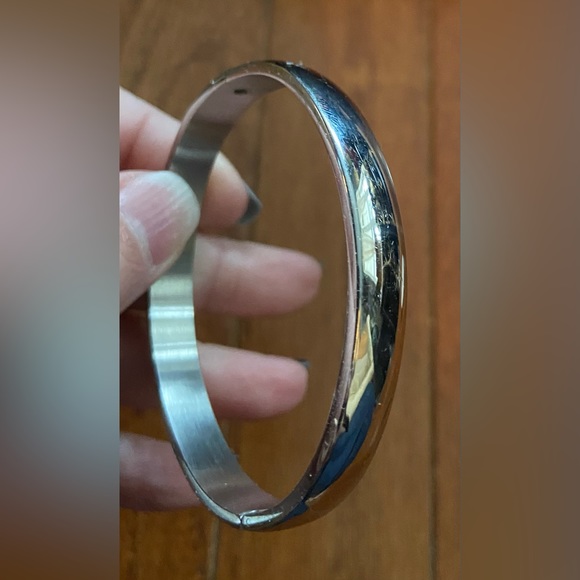 Silver tone and rainbow rhinestone hinged bangle and ring set. - Picture 5 of 5